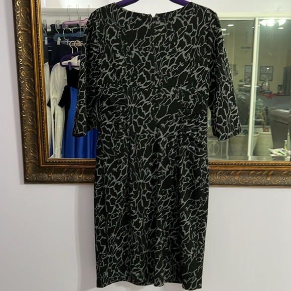 Adrianna Papell Empire Waist Dress - Picture 5 of 9